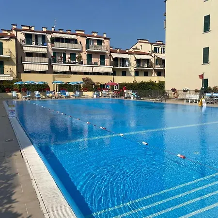 Il Nido Di Marta Apartment Imperia Exterior photo